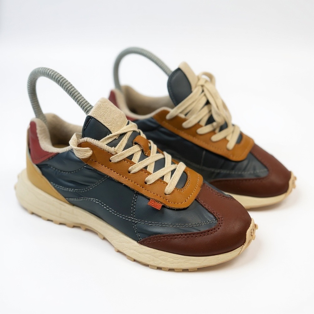Zara Kids Memory Effect Insoles Multicolored Outdoor Hiking Sneakers  size 2.5